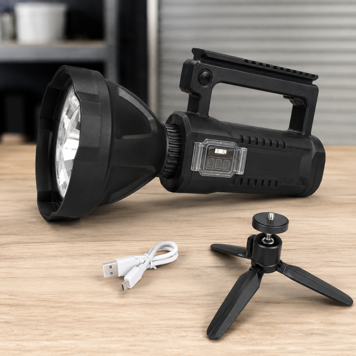 Lanterna LED Profesionala 4000 Lumeni cu Powerbank, Trepied Inclus, 4 Moduri Iluminare, USB, Raza Lunga + CADOU Lanterna Frontala cu Senzor Miscare - Boomsale.ro